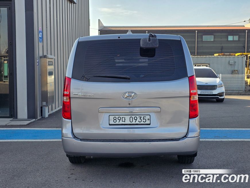 Hyundai Starex 2019
