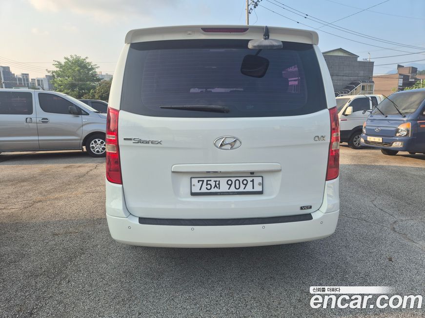 Hyundai Starex 2012