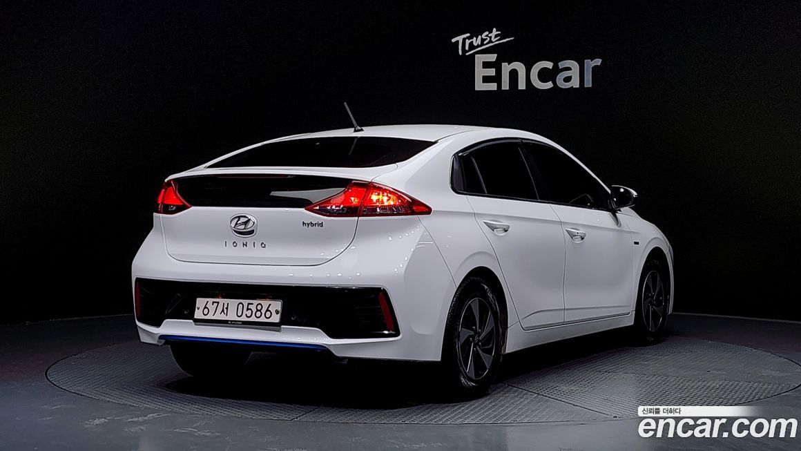Hyundai Ioniq 2016