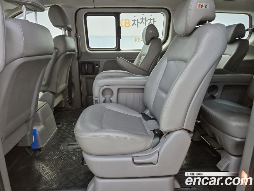 Hyundai Starex 2016