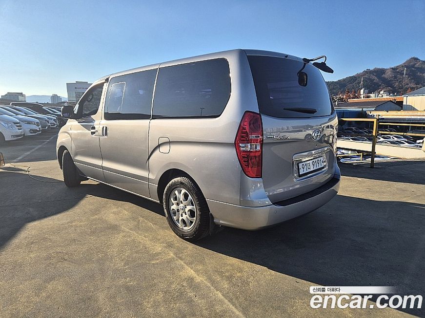 Hyundai Starex 2016