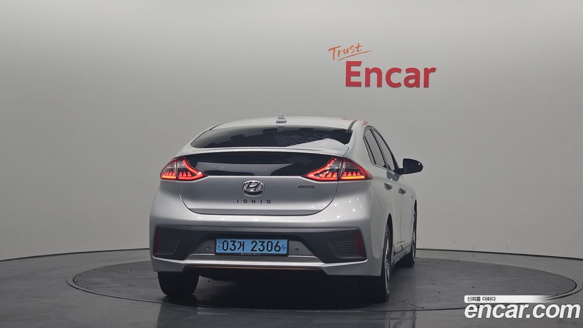 Hyundai Ioniq 2019