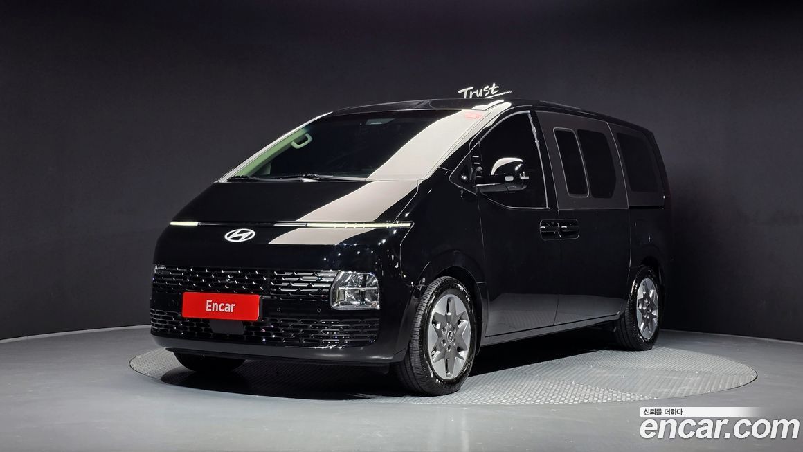 Hyundai Staria 2025