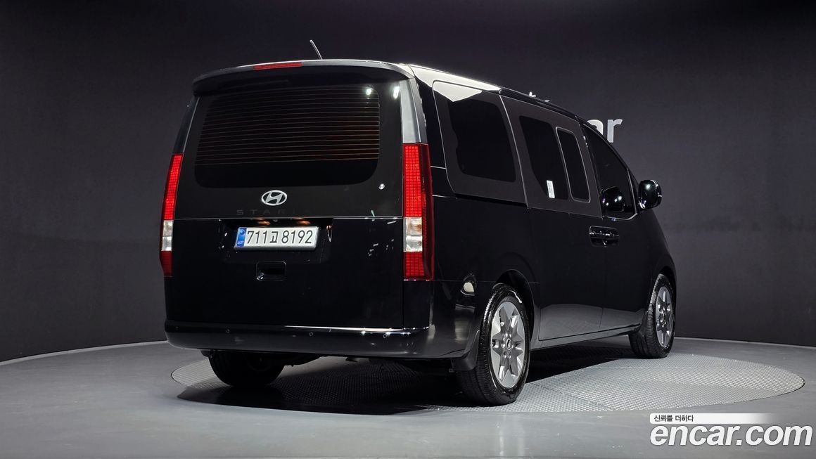 Hyundai Staria 2025