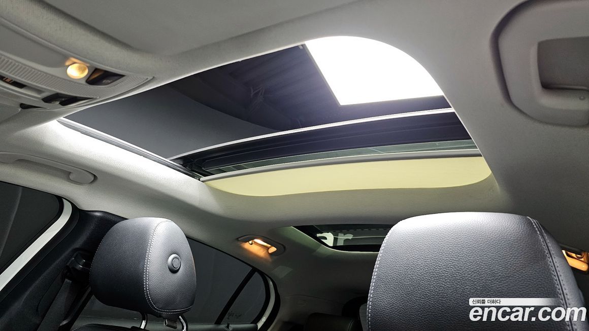 Mercedes-Benz GLA-Class 2015