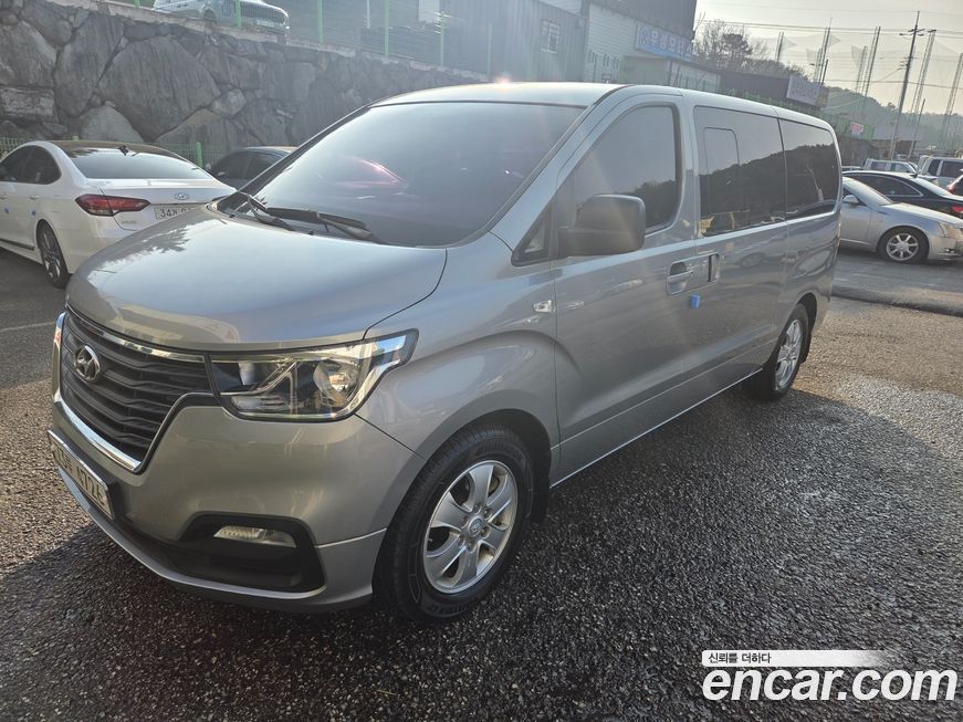 Hyundai Starex 2019