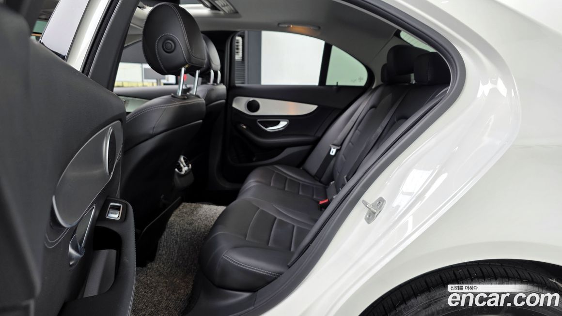 Mercedes-Benz C-Class 2015