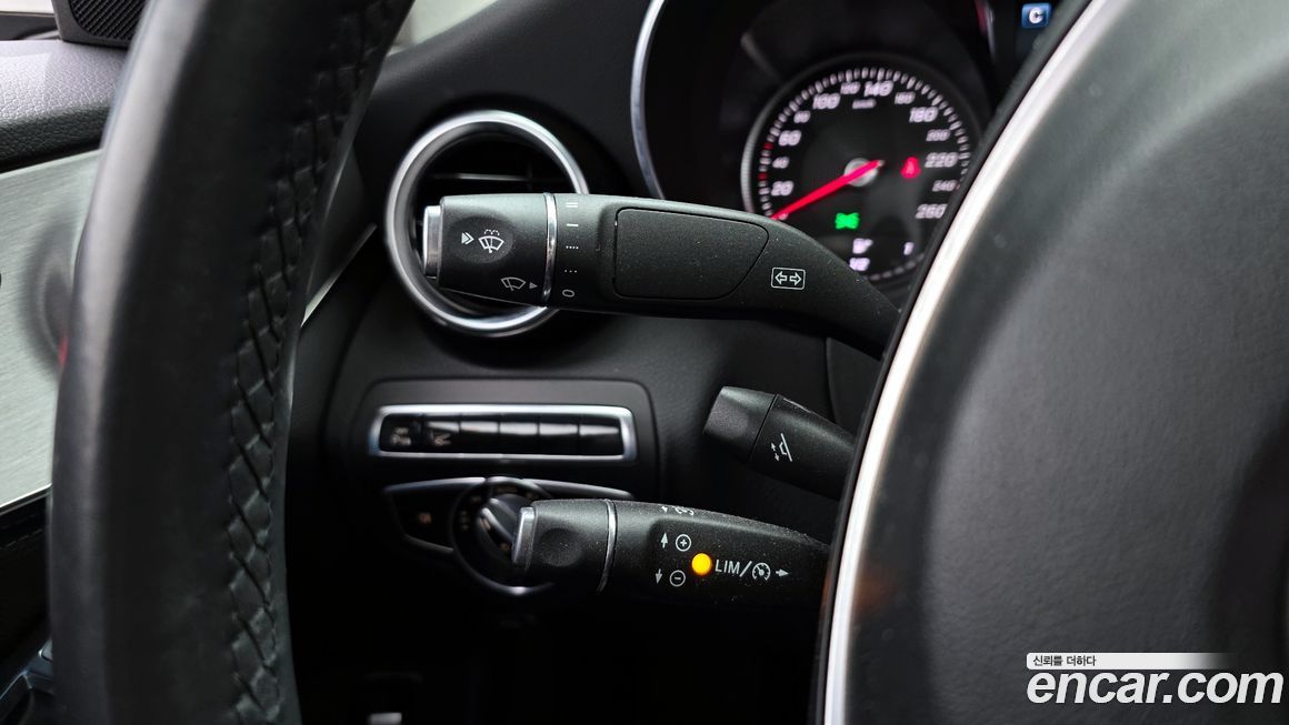 Mercedes-Benz C-Class 2015