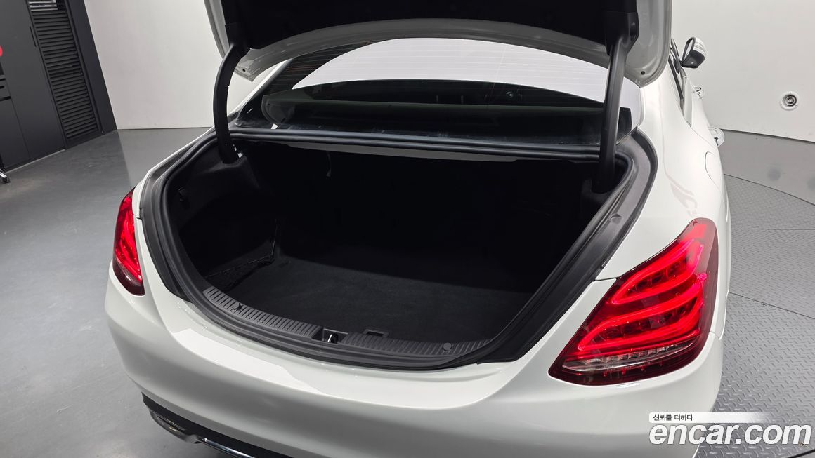 Mercedes-Benz C-Class 2015