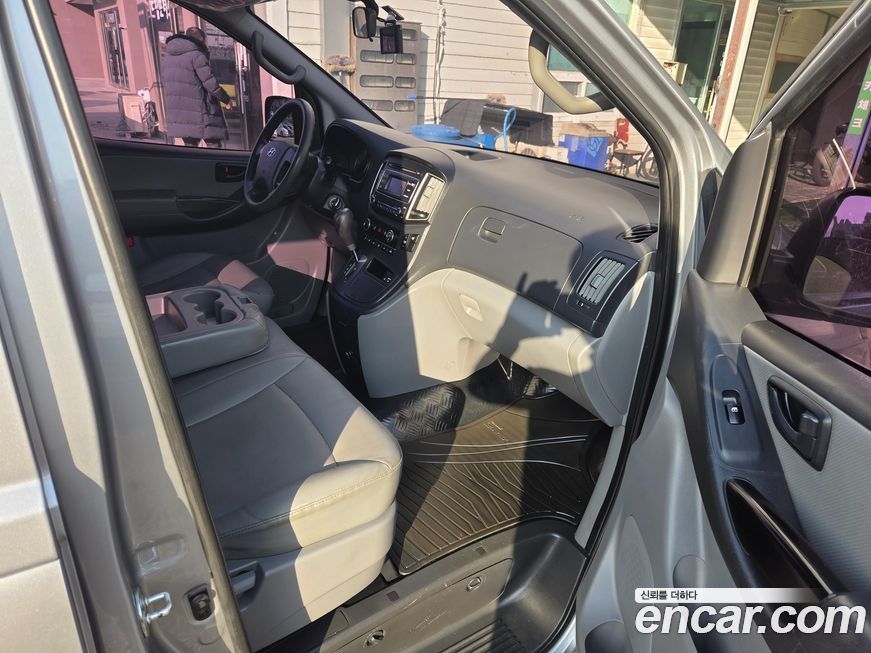Hyundai Starex 2019