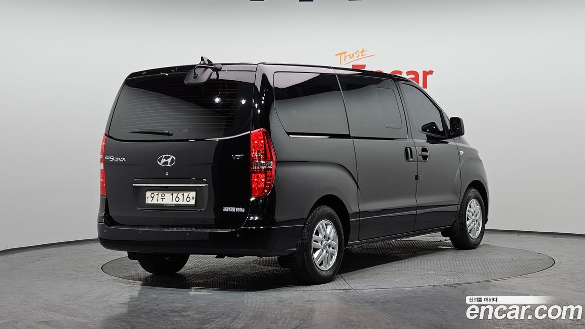 Hyundai Starex 2021
