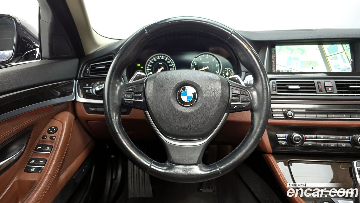 BMW 5-Series 2016