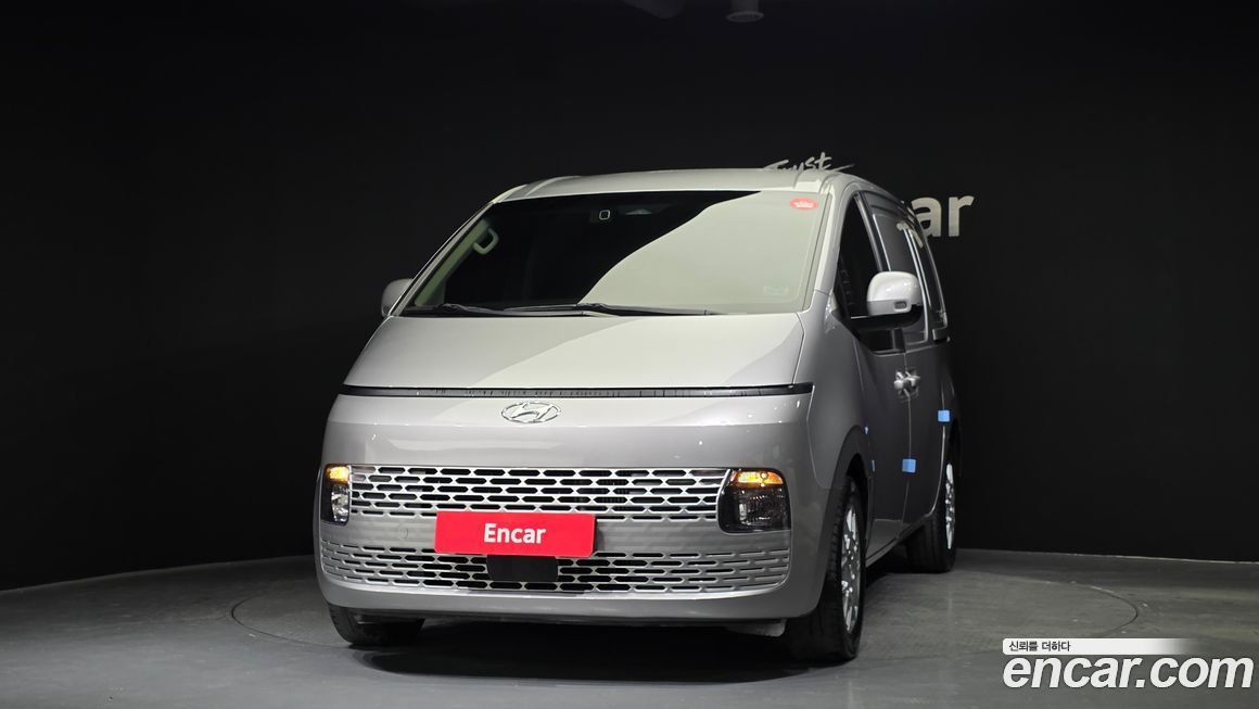 Hyundai Staria 2022