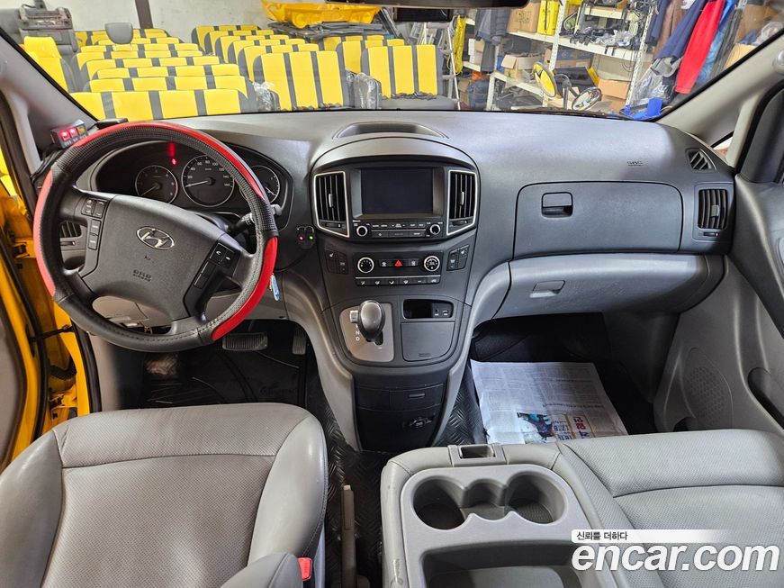Hyundai Starex 2019