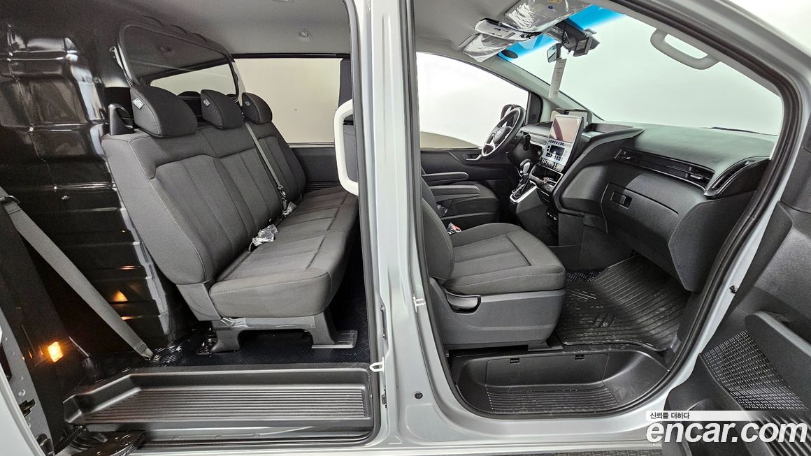 Hyundai Staria 2023