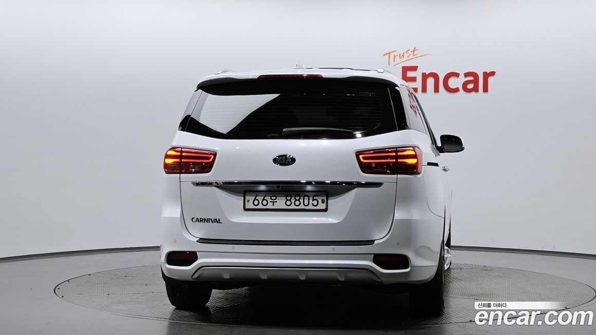 Kia Canival 2019
