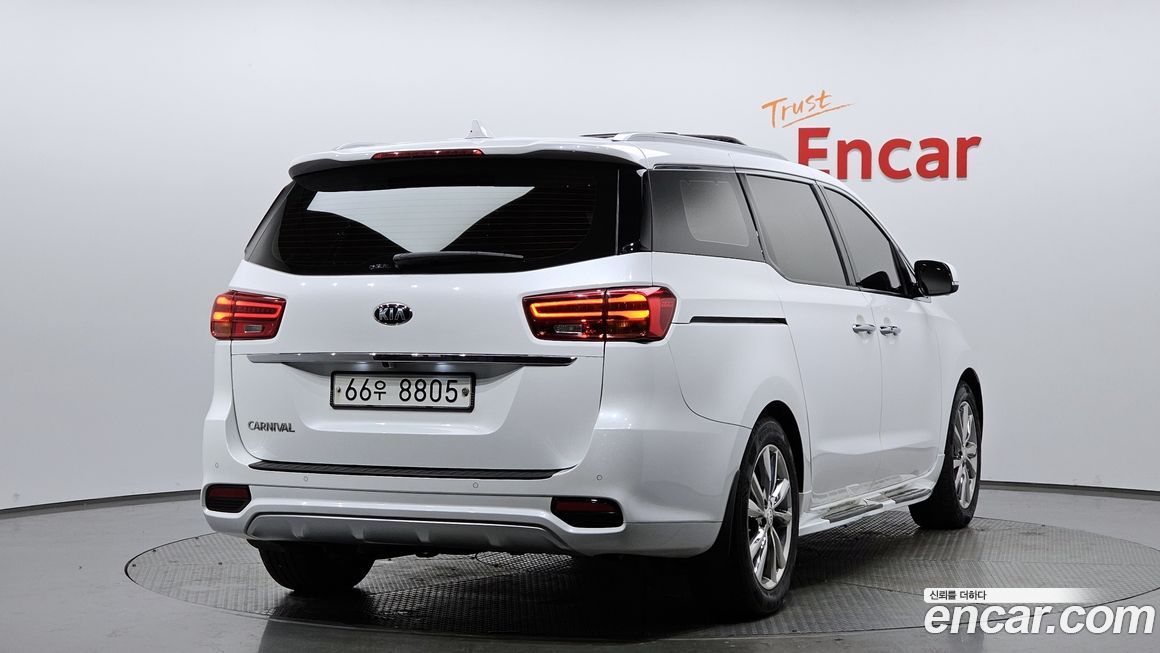 Kia Canival 2019