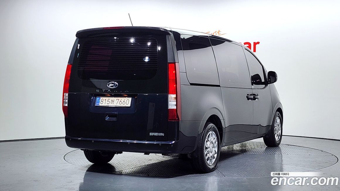 Hyundai Staria 2022