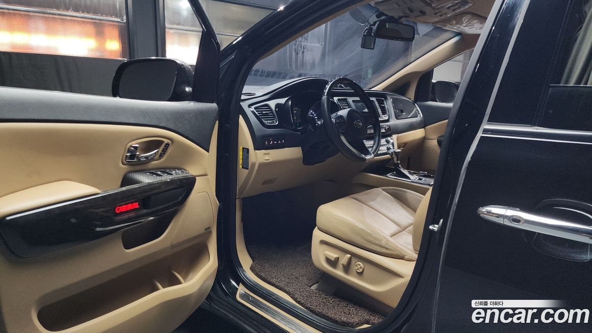 Kia Canival 2019