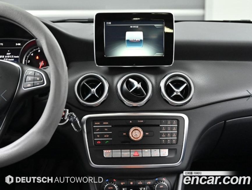 Mercedes-Benz GLA-Class 2018