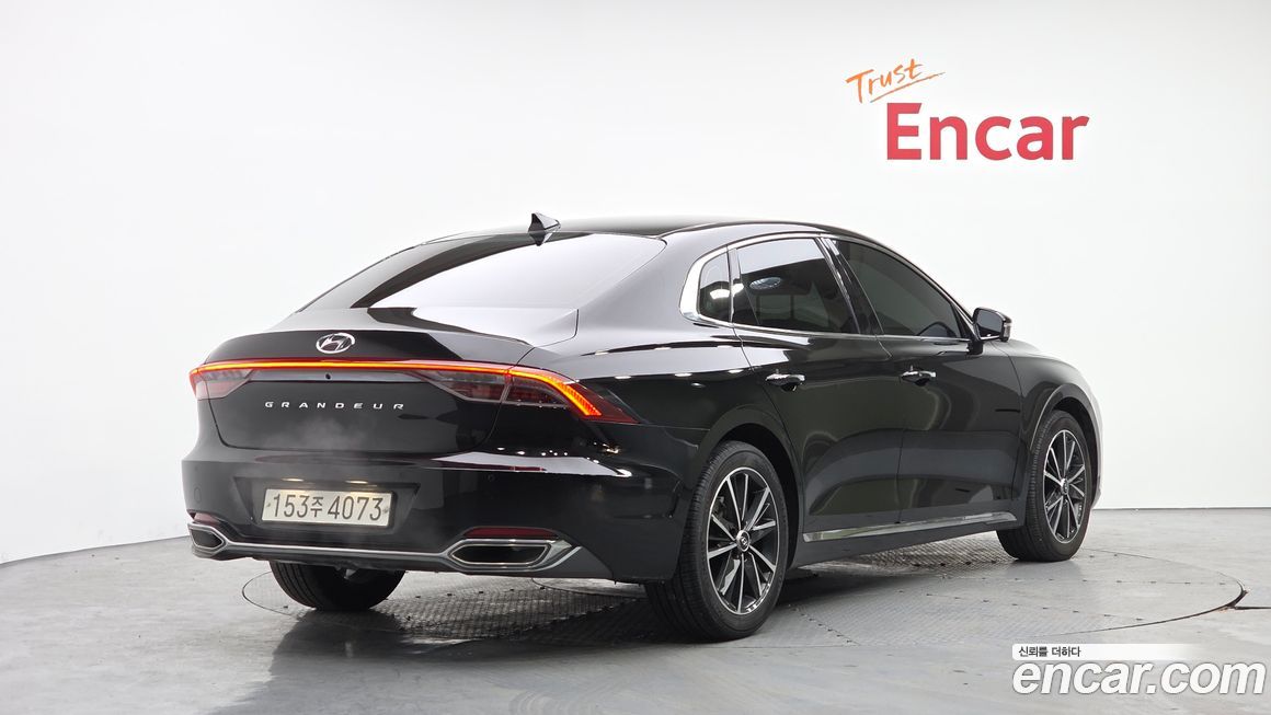 Hyundai Grandeur 2022