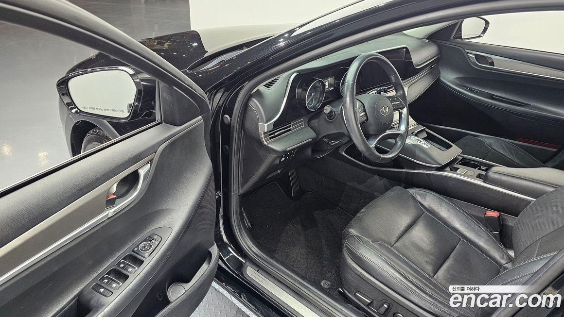 Hyundai Grandeur 2021