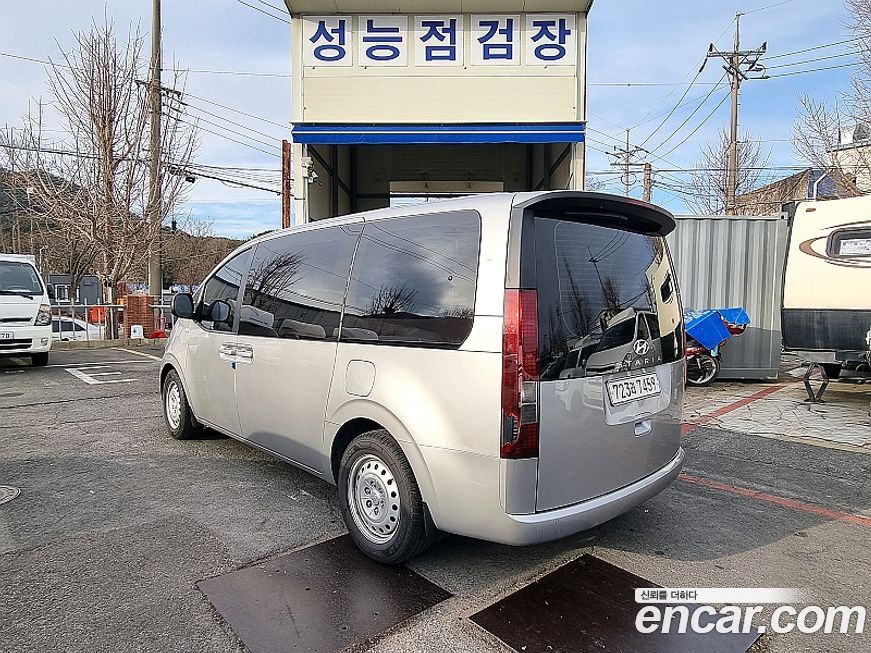 Hyundai Staria 2022