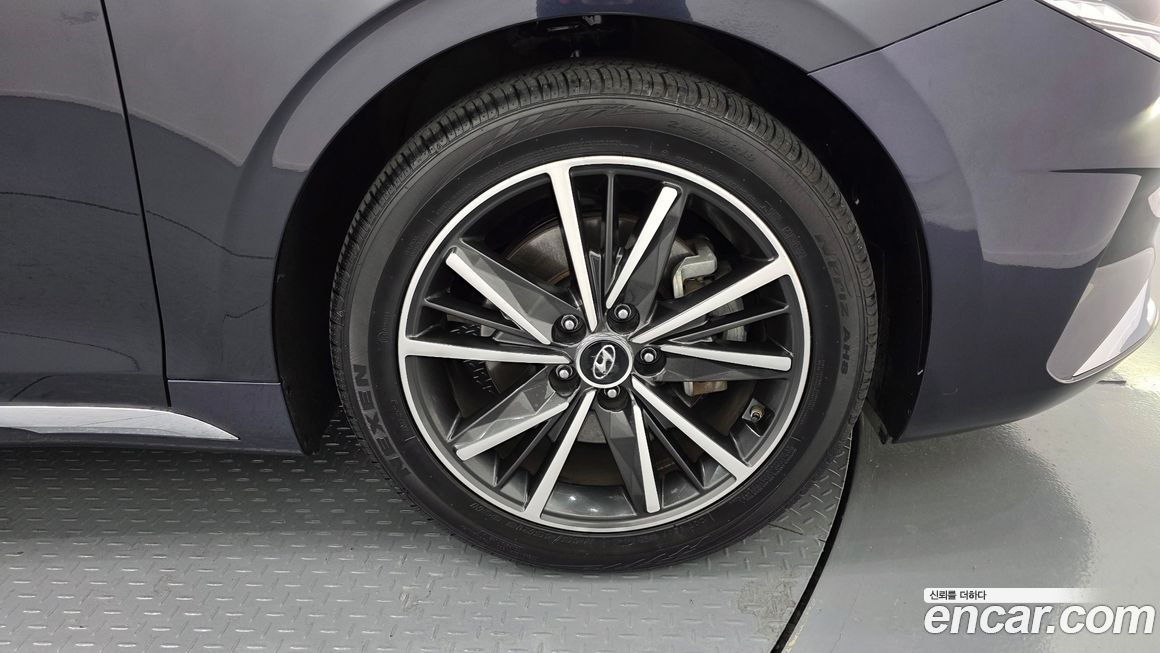 Hyundai Grandeur 2020