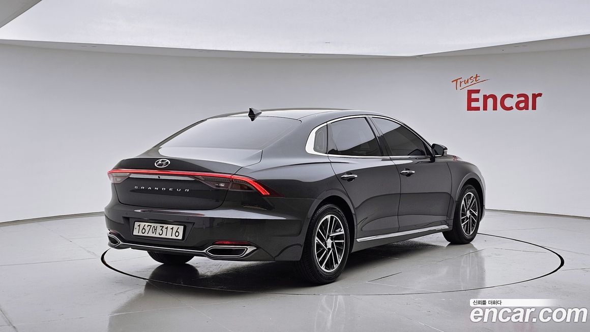 Hyundai Grandeur 2022