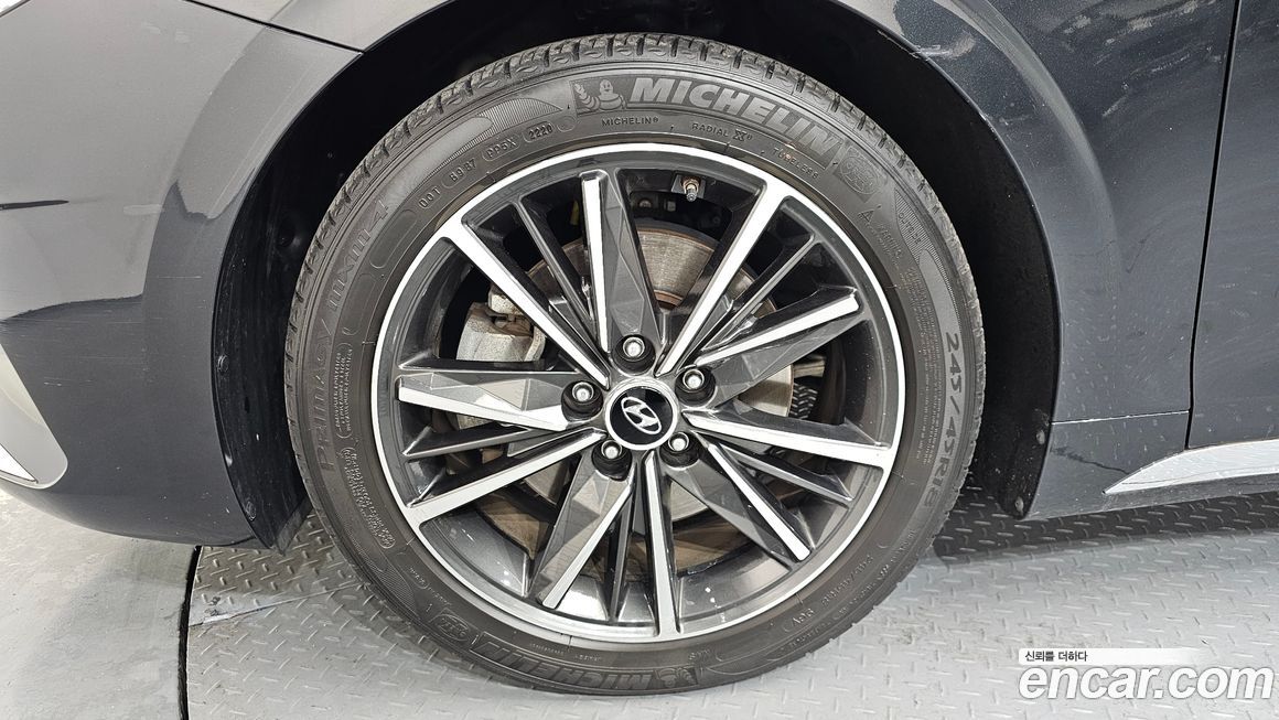 Hyundai Grandeur 2020