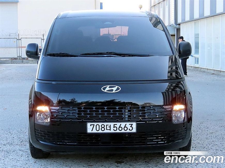 Hyundai Staria 2022