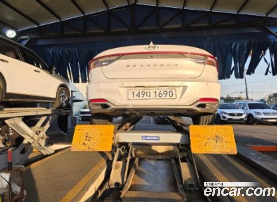 Hyundai Grandeur 2022