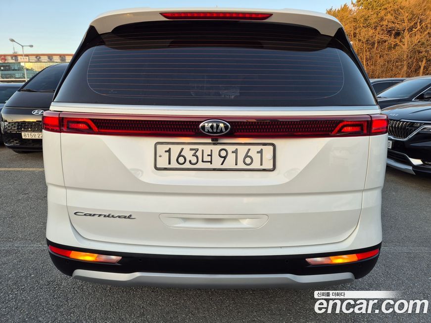 Kia Canival 2021