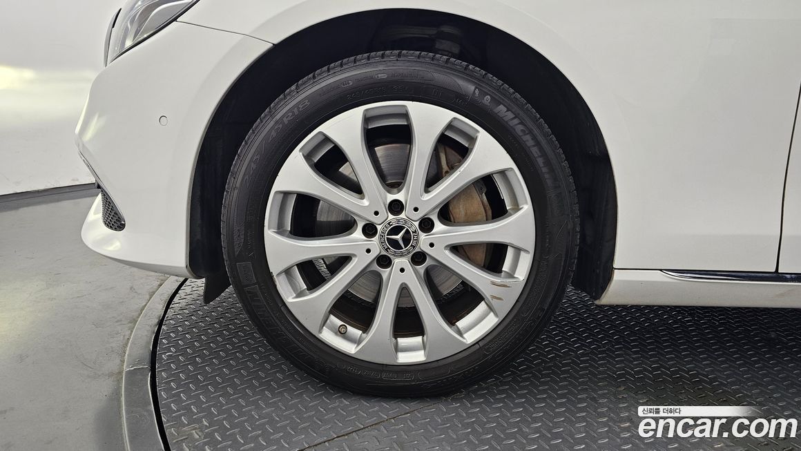 Mercedes-Benz E-Class 2018