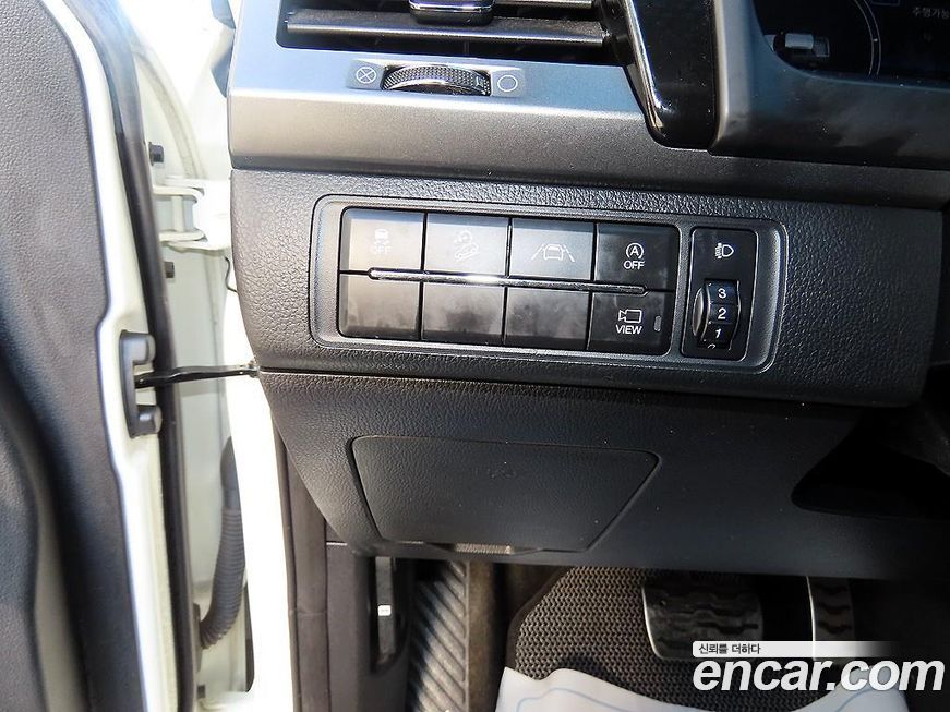 KG_Mobility_Ssangyong Rexton 2022