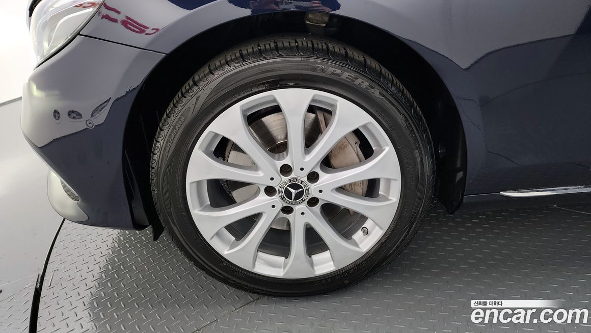 Mercedes-Benz E-Class 2018