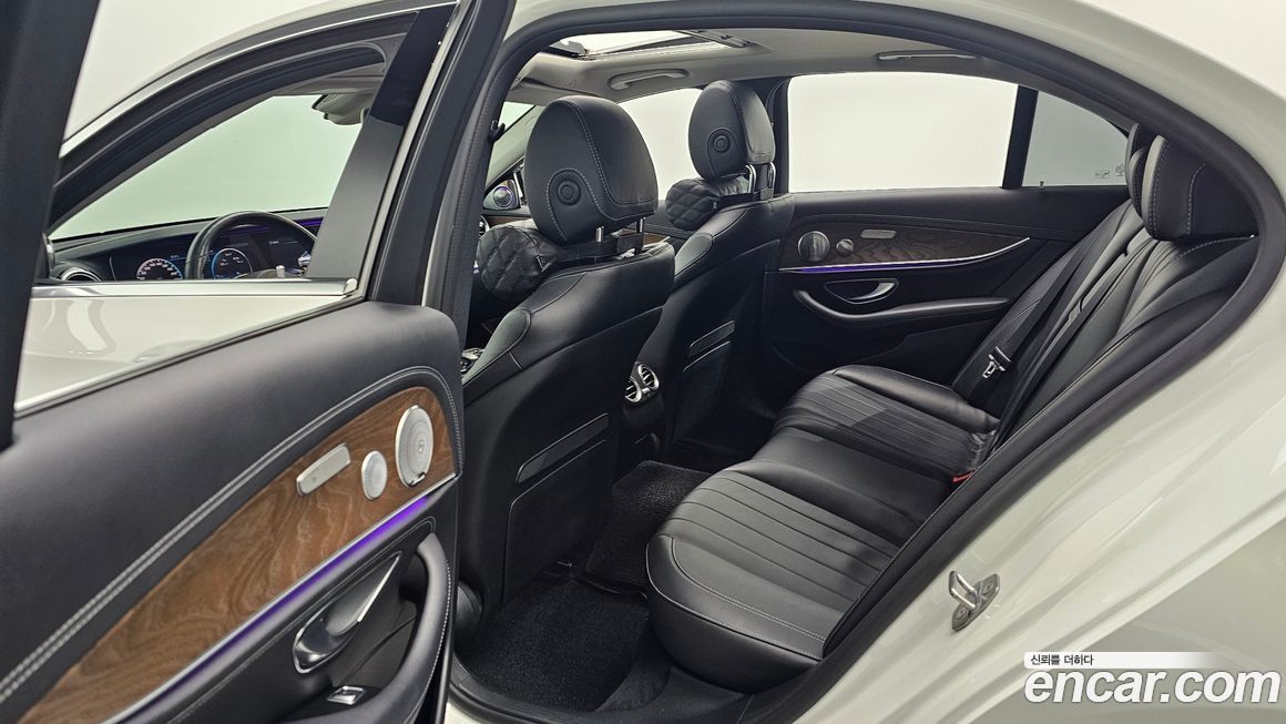 Mercedes-Benz E-Class 2018