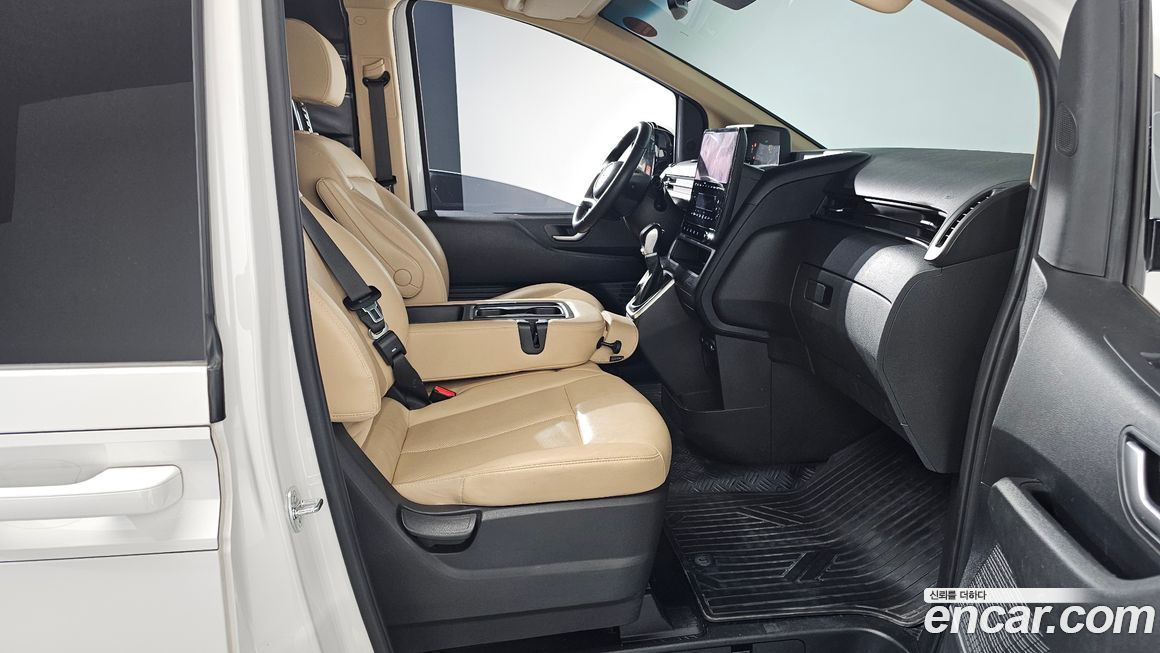 Hyundai Staria 2023