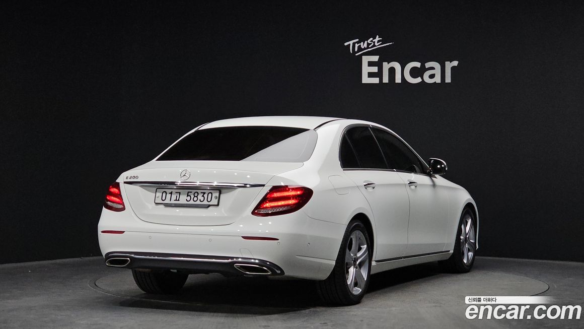 Mercedes-Benz E-Class 2018