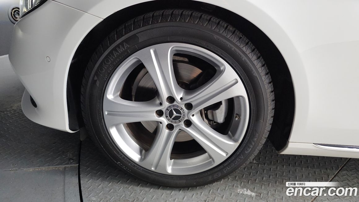 Mercedes-Benz E-Class 2018