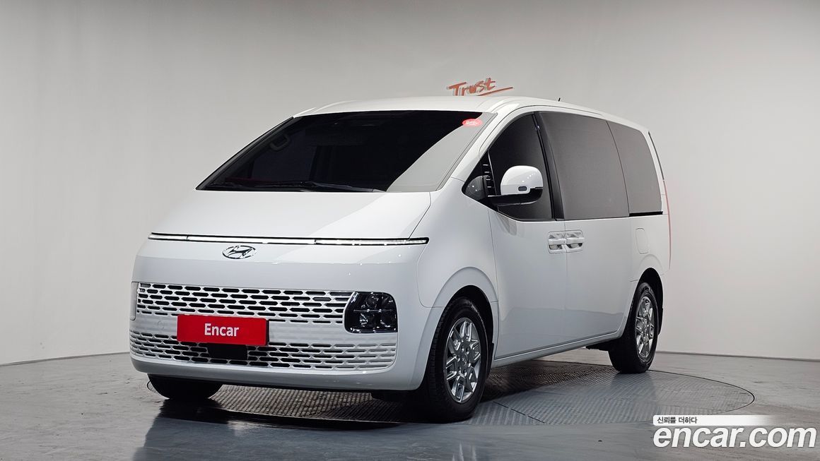 Hyundai Staria 2023