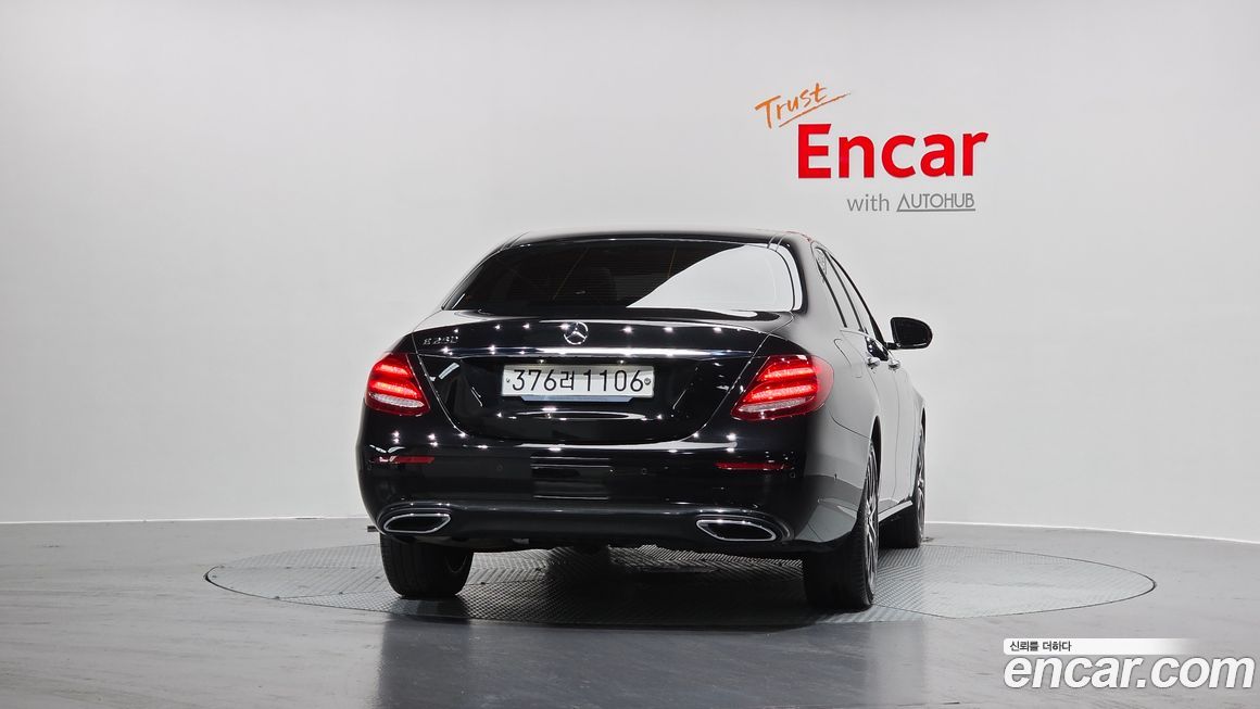 Mercedes-Benz E-Class 2020