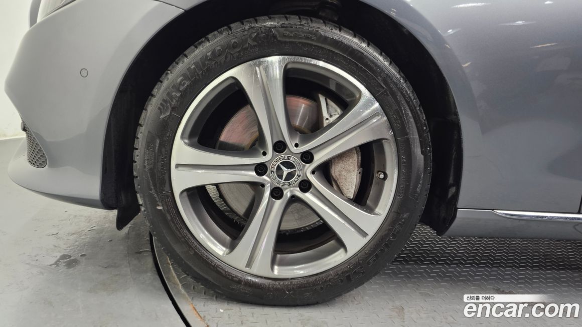 Mercedes-Benz E-Class 2017