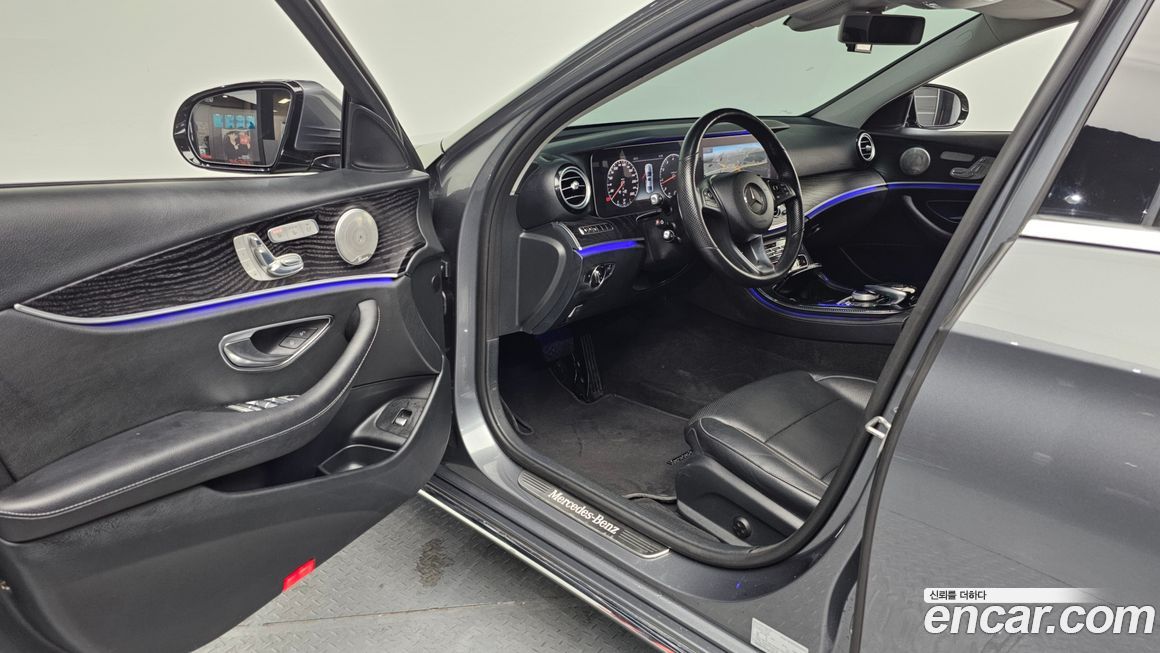 Mercedes-Benz E-Class 2017