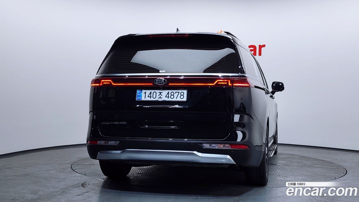 Kia Canival 2021