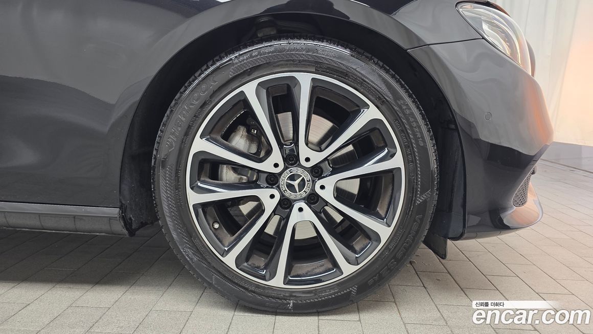 Mercedes-Benz E-Class 2020