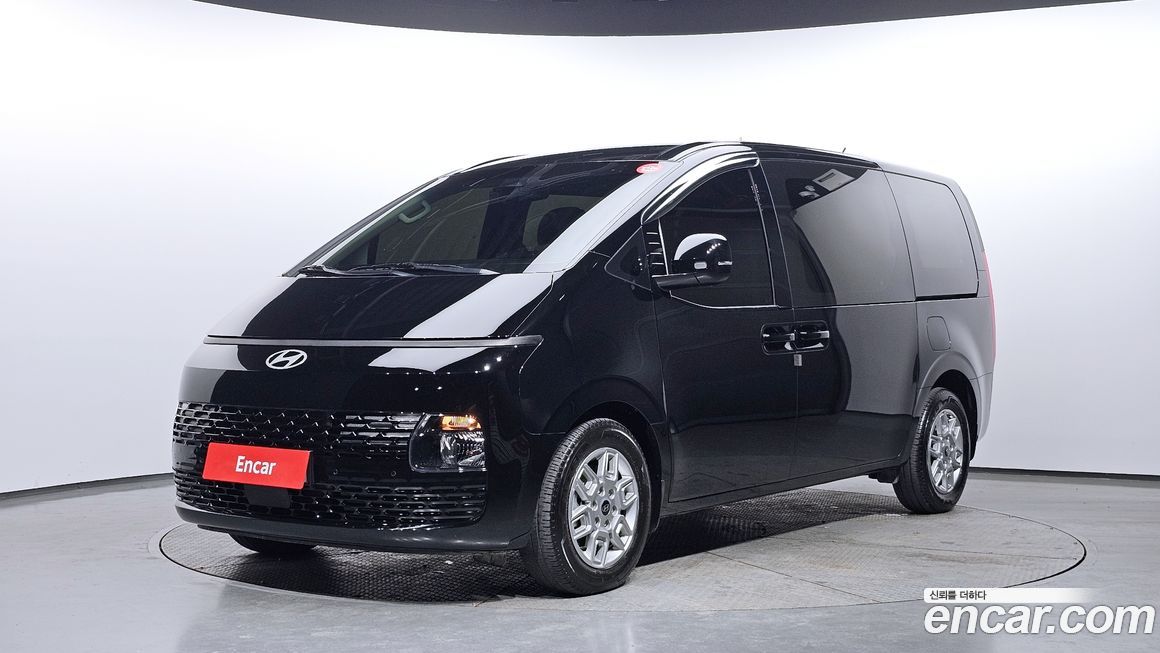 Hyundai Staria 2025