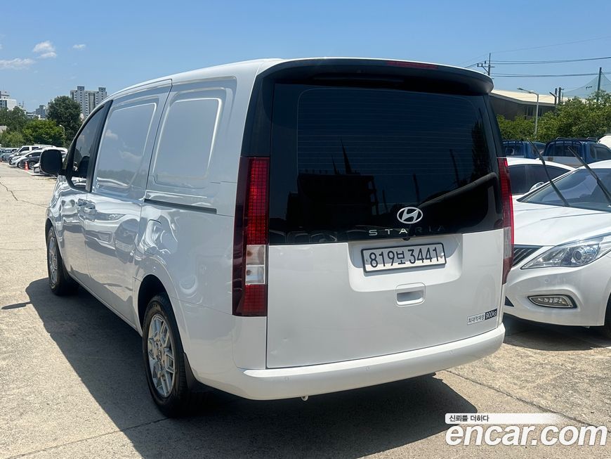 Hyundai Staria 2025