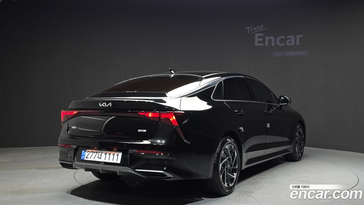 Kia K5 2025