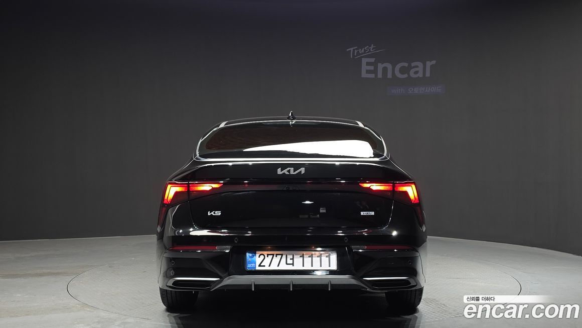 Kia K5 2025